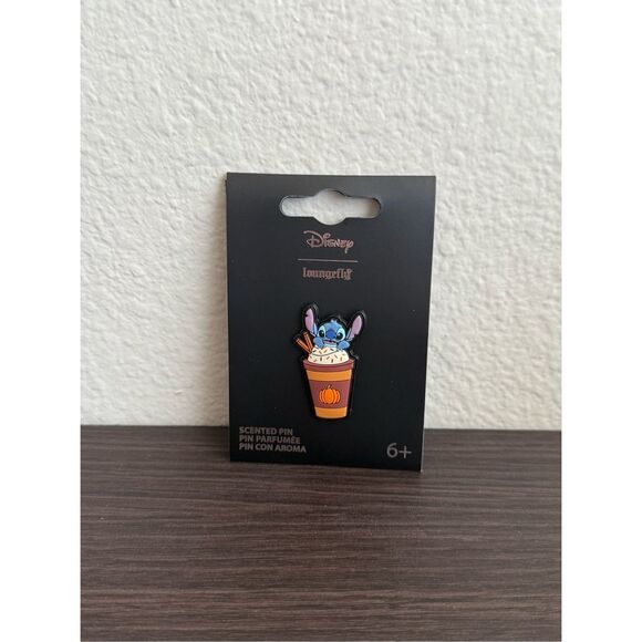 Loungefly Disney Stitch Pumpkin Spice Latte Scented Enamel Pin - Picture 1 of 2
